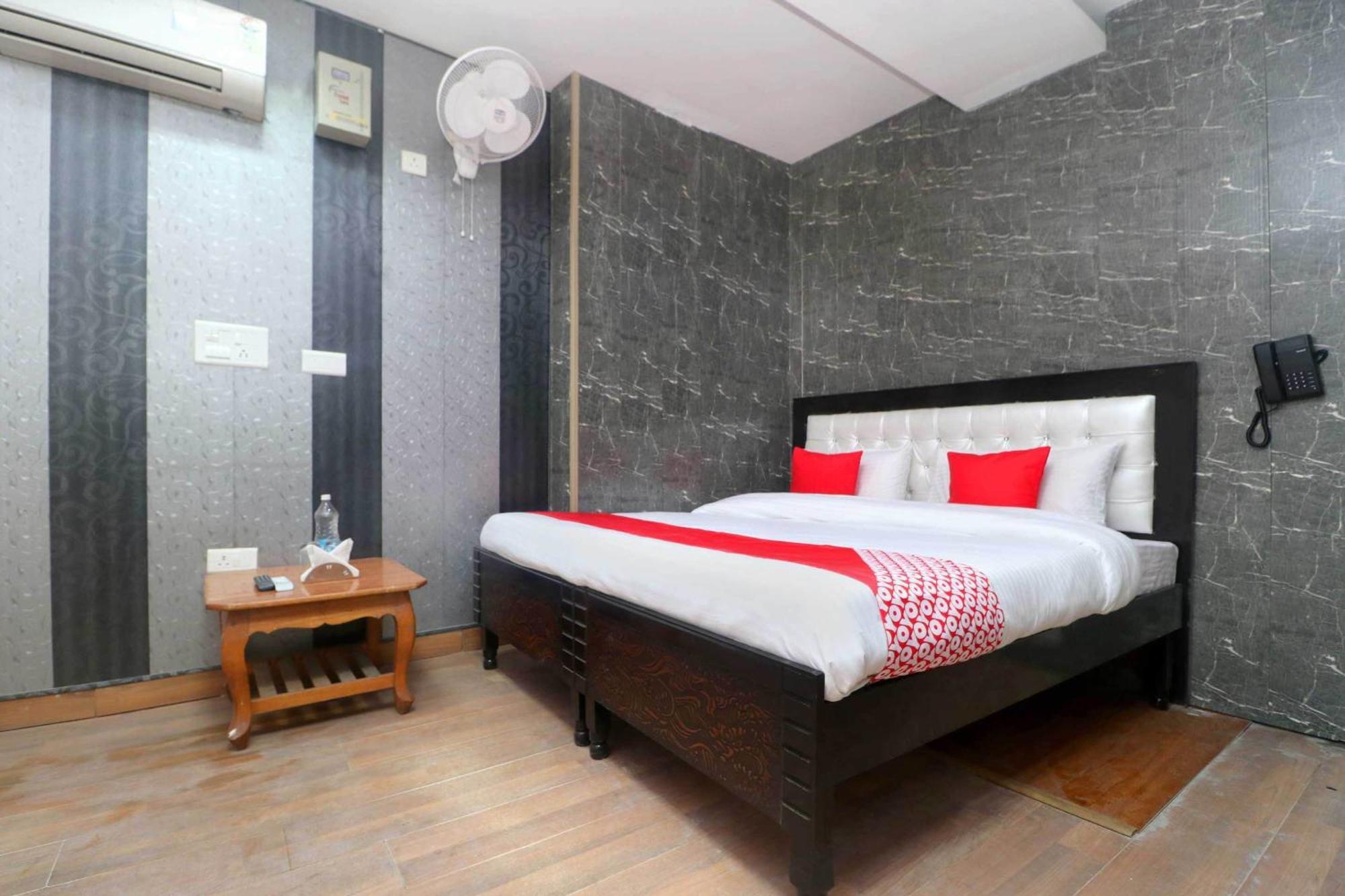 Oyo Hotel Aryan Plaza Chandīgarh Exteriér fotografie