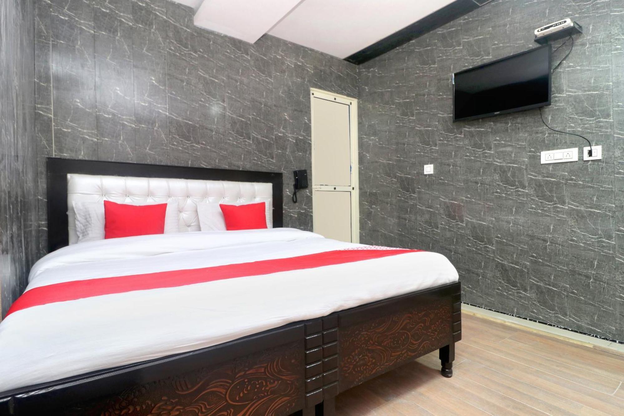 Oyo Hotel Aryan Plaza Chandīgarh Exteriér fotografie