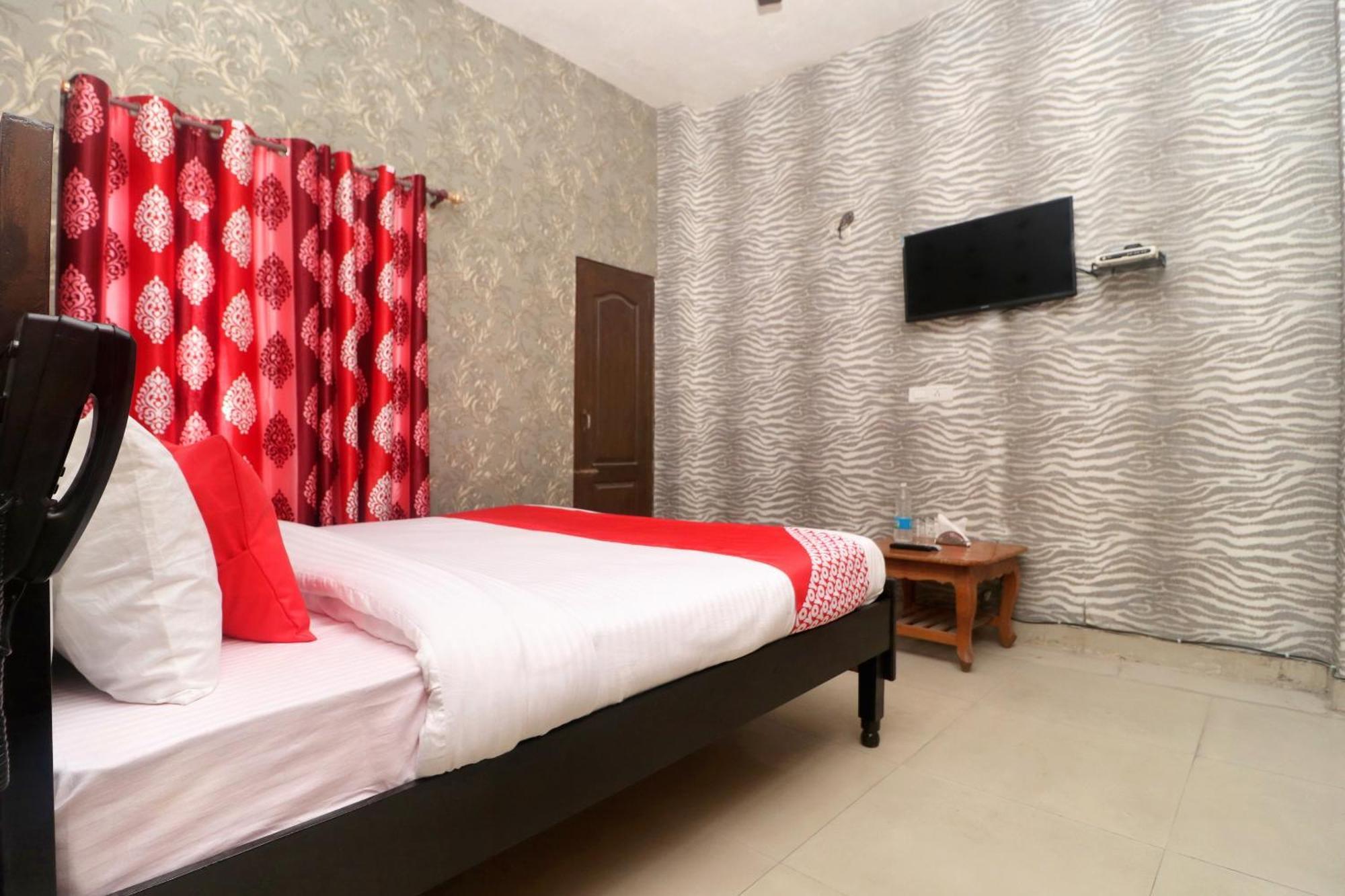 Oyo Hotel Aryan Plaza Chandīgarh Exteriér fotografie