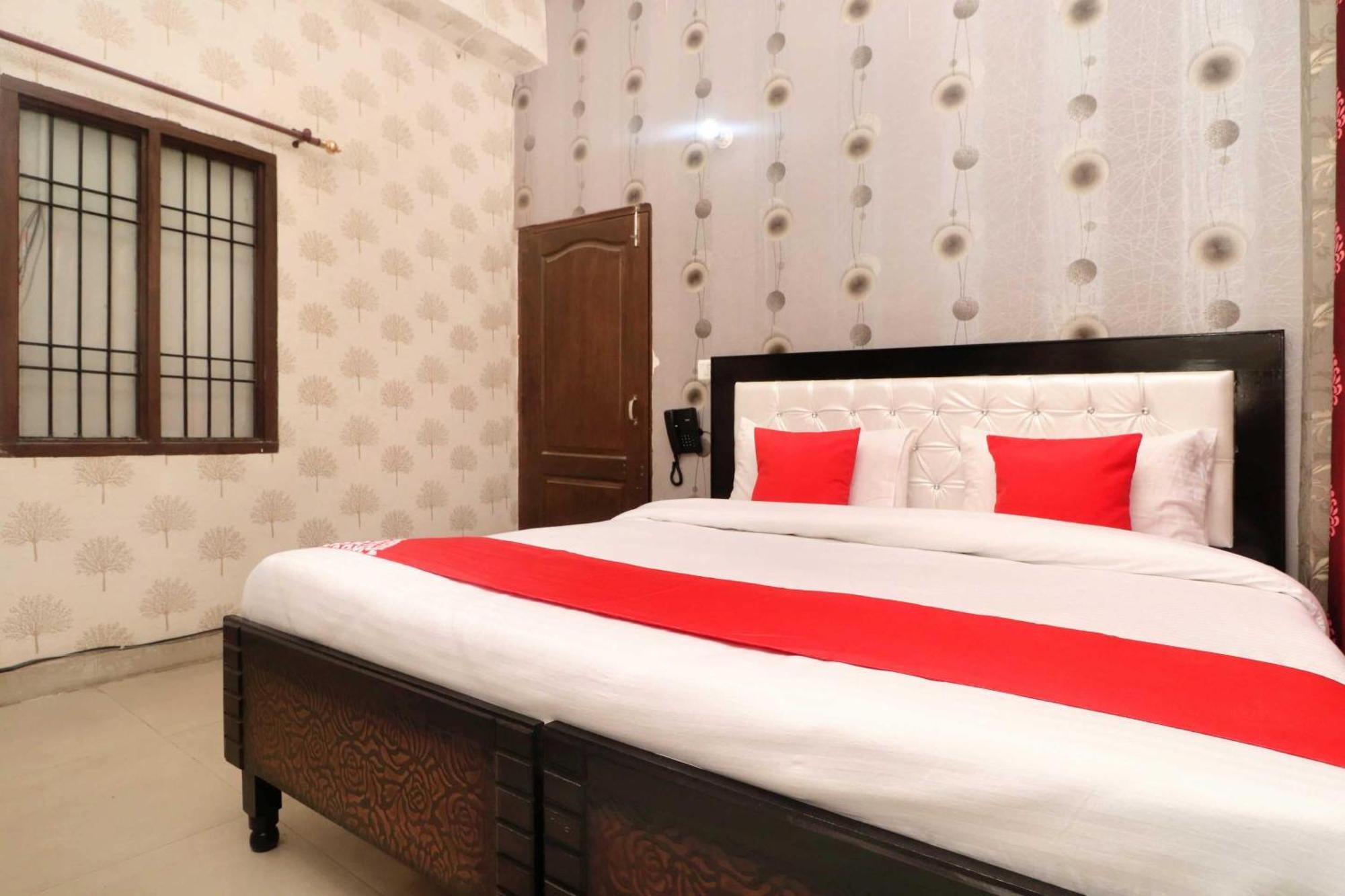 Oyo Hotel Aryan Plaza Chandīgarh Exteriér fotografie