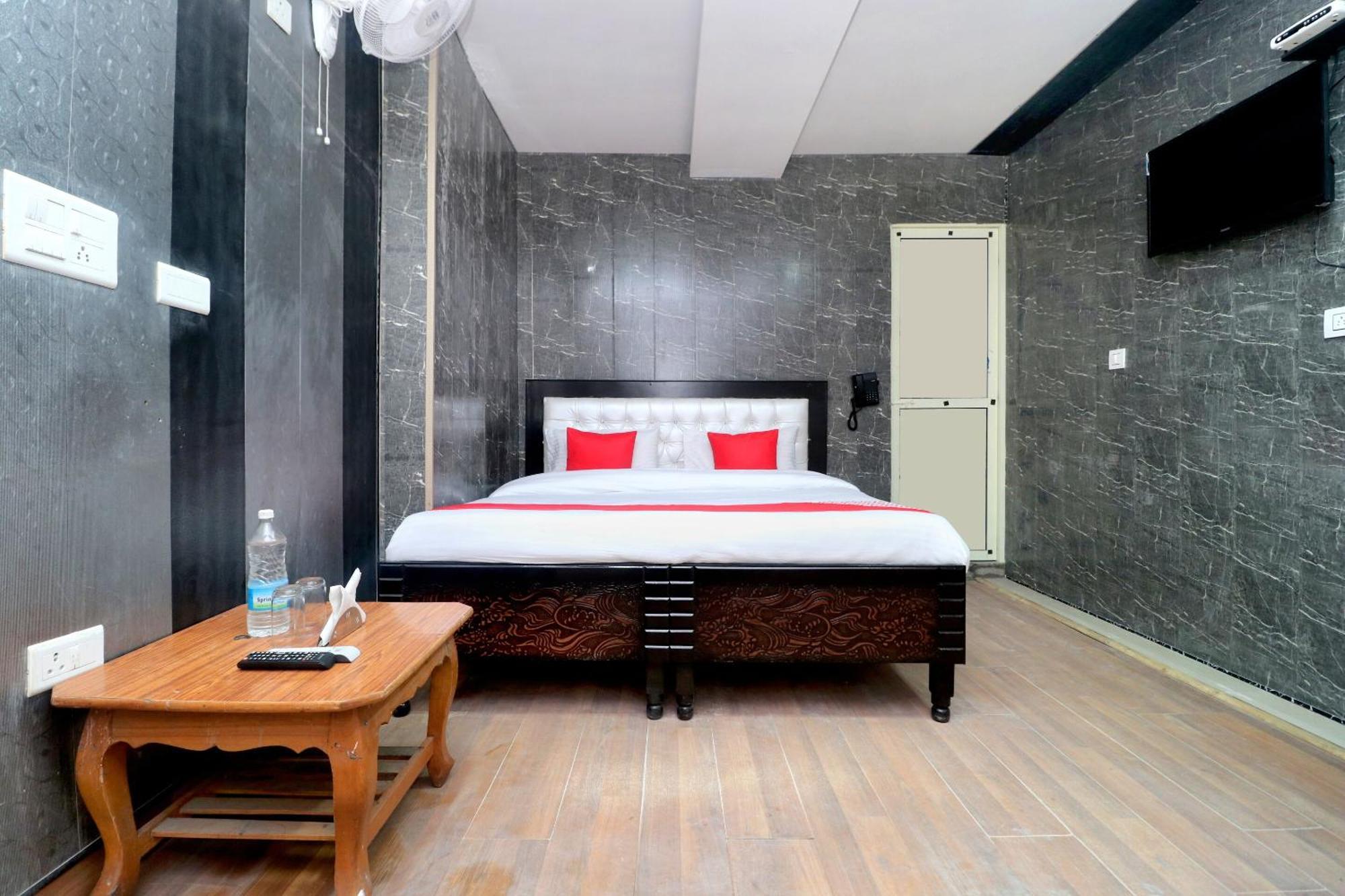 Oyo Hotel Aryan Plaza Chandīgarh Exteriér fotografie